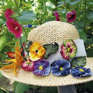 Pansy hat from set
