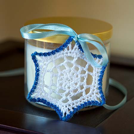 ‘V’ Stitch Snowflake Ornament