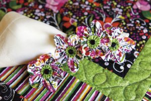 Whimsy Summer Table Topper and Napkin Rings detail