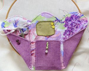 Victorian Sewing Pouch - inside