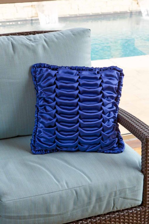 Summer Waves Cushion Top