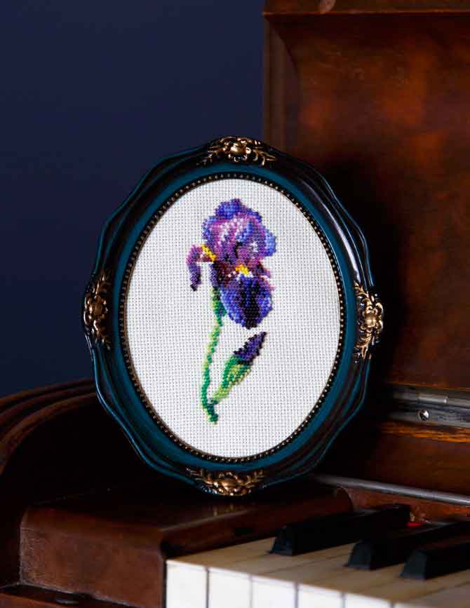 Beaded Iris-istible