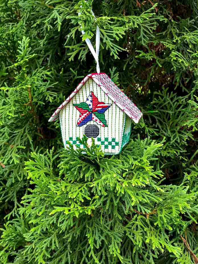 Quilted Star Birdhouse