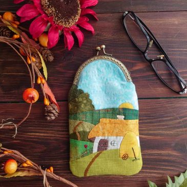Harvest Time Glasses Case with Clasp