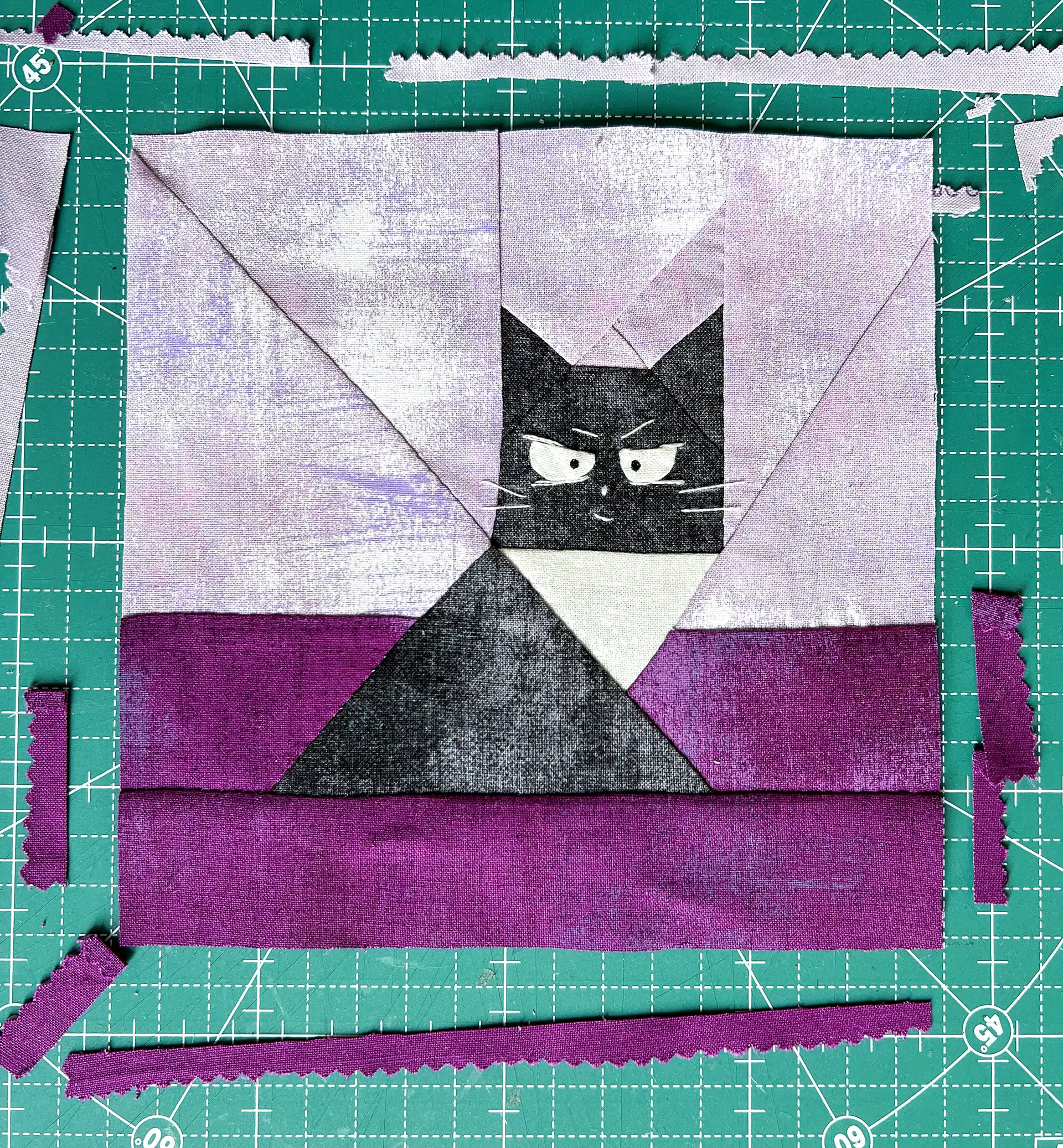 20 Faces of Whiskers Quilt Block Sampler - Image 2